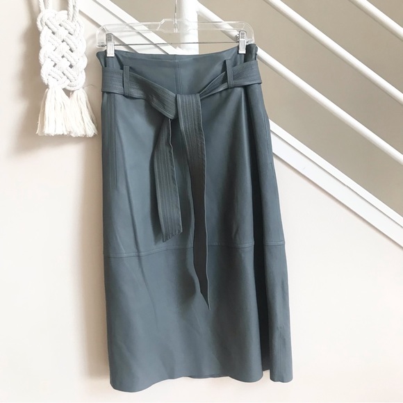 NWT Vince Topstitched Belted Lambskin Leather A Line Midi Skirt Sea Stone Gray 4 - Picture 1 of 16